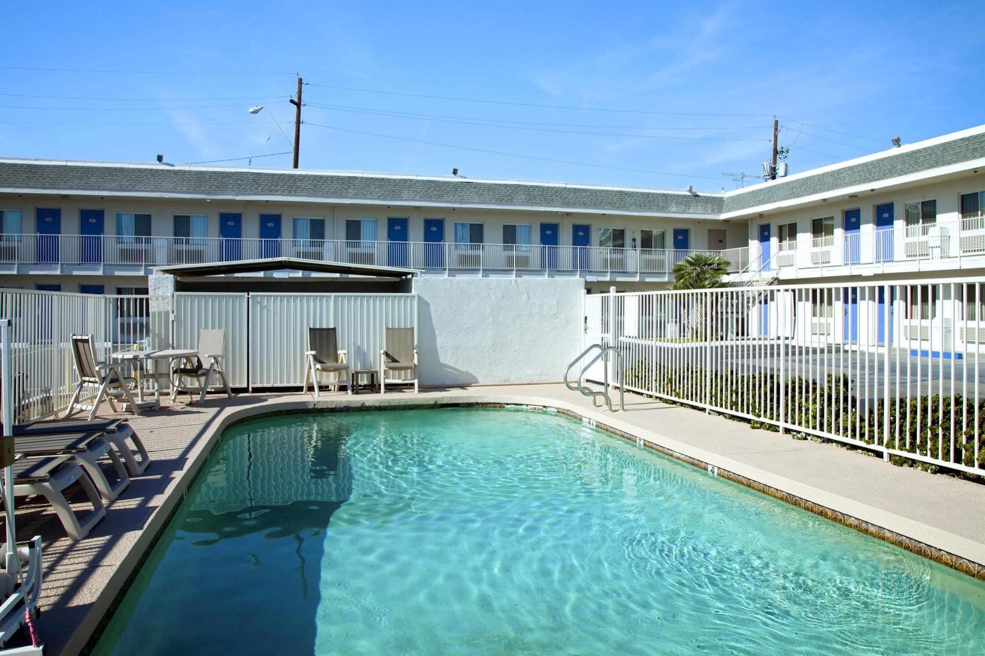 Motel 6-Phoenix, Az - Airport - 24Th Street Exterior foto